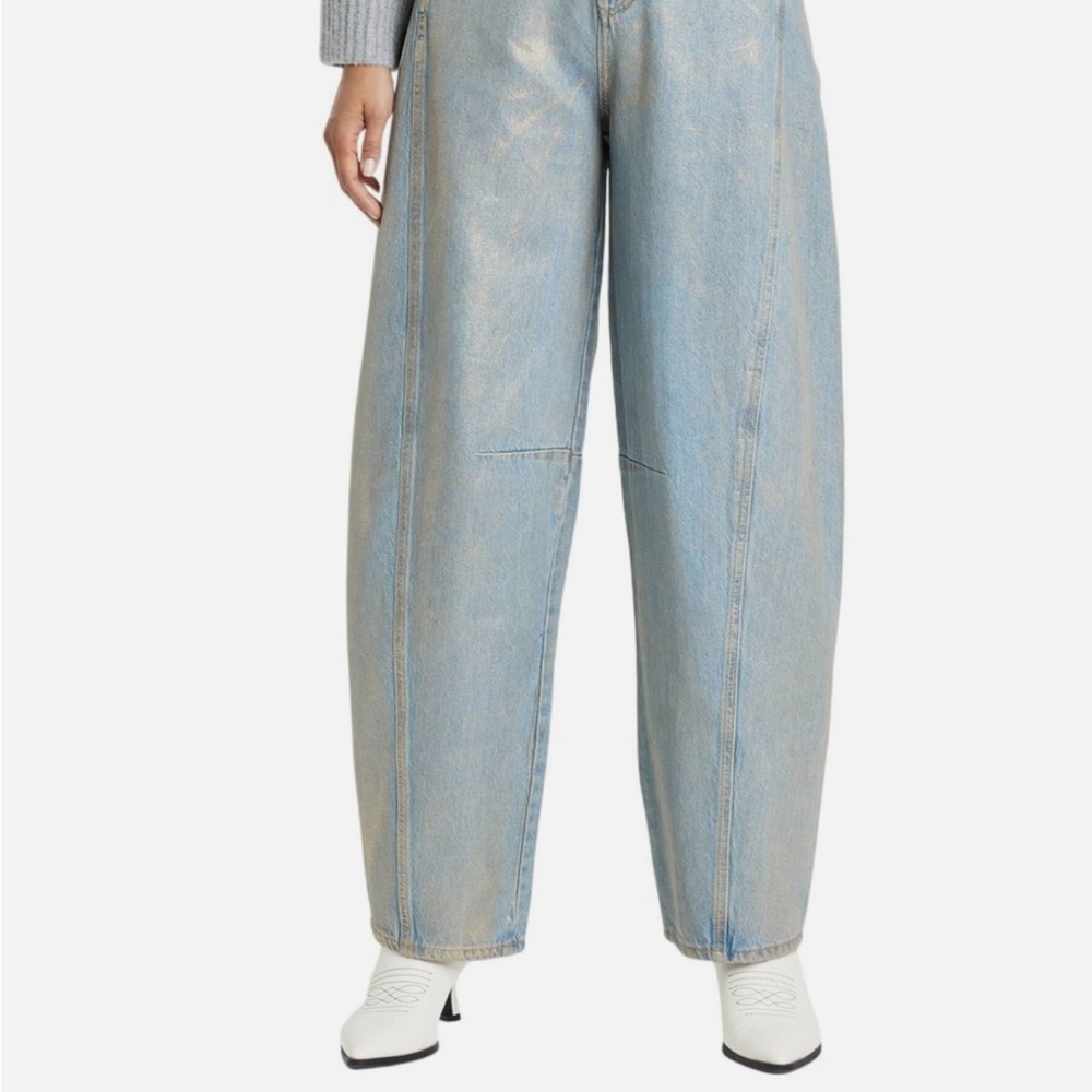 Universal Thread Light Blue Wide Leg Jeans